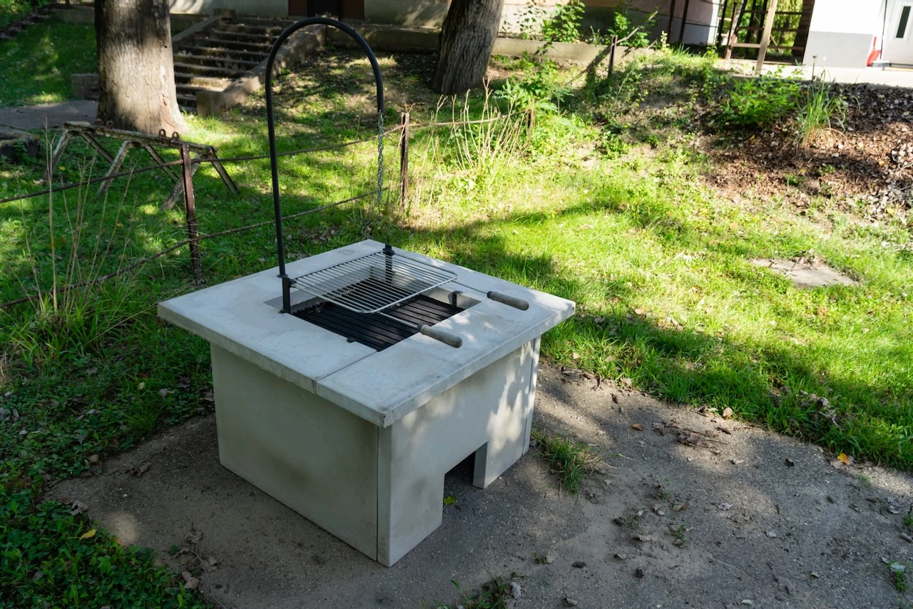 Apartman környéke a Holt-Tiszánál